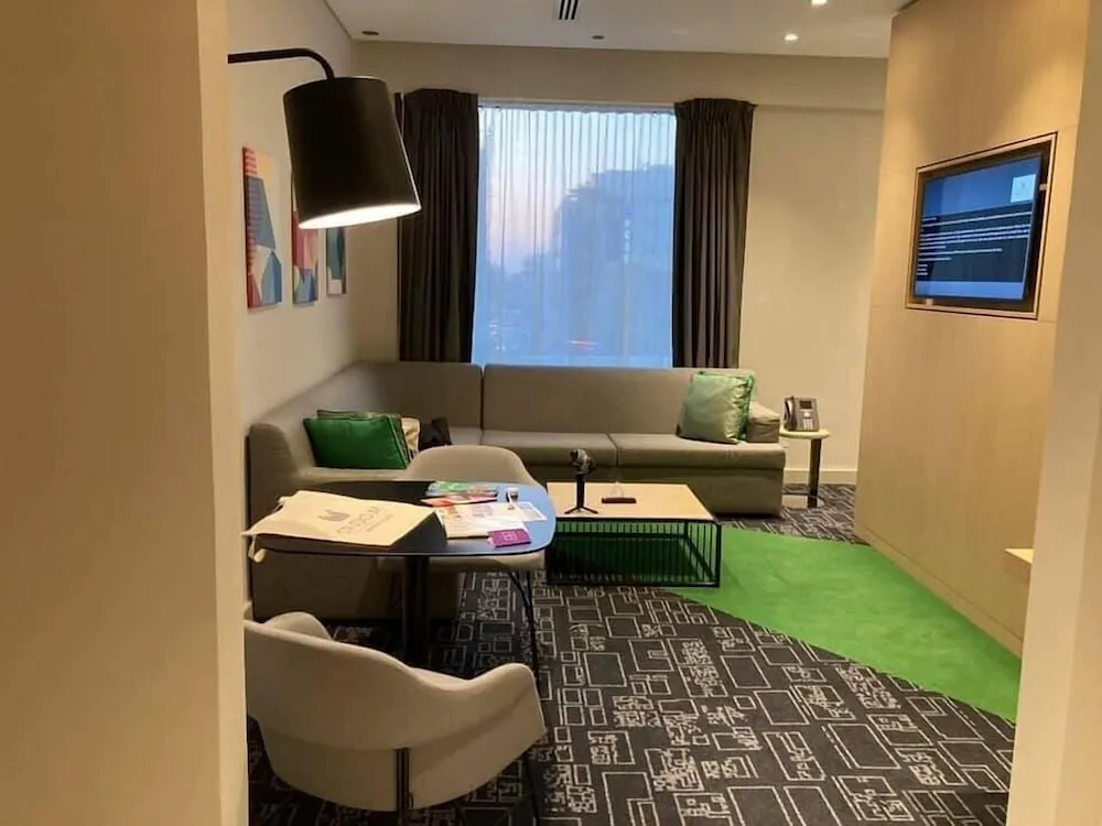 Executive Oda (Urban)