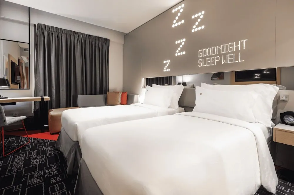 Standard İki Ayrı Yataklı Oda, Havuz Manzaralı (Urban)