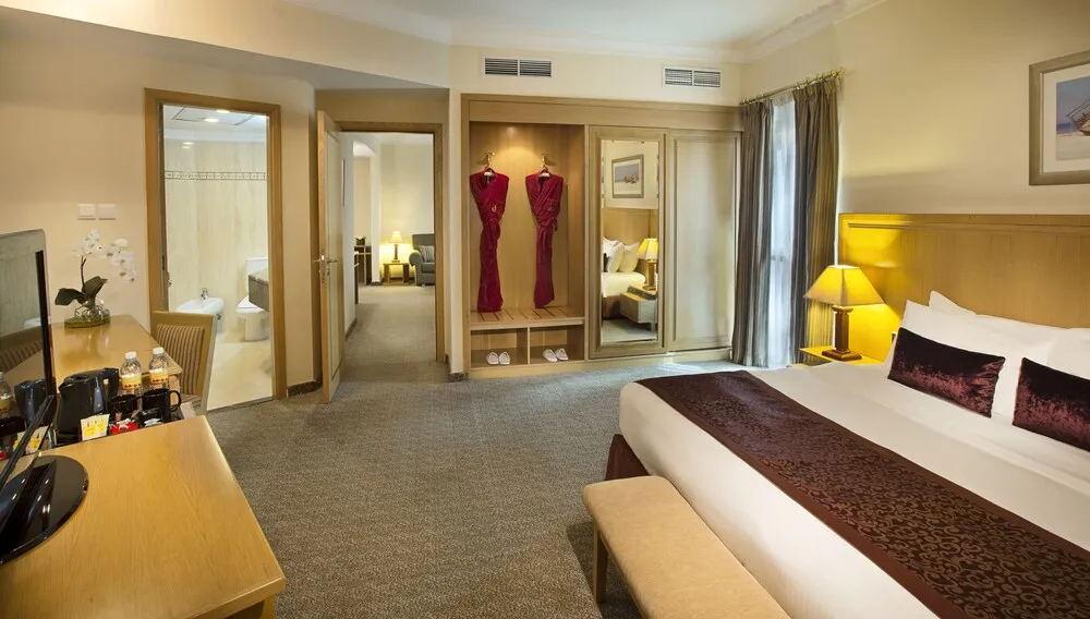 Seasons Suites