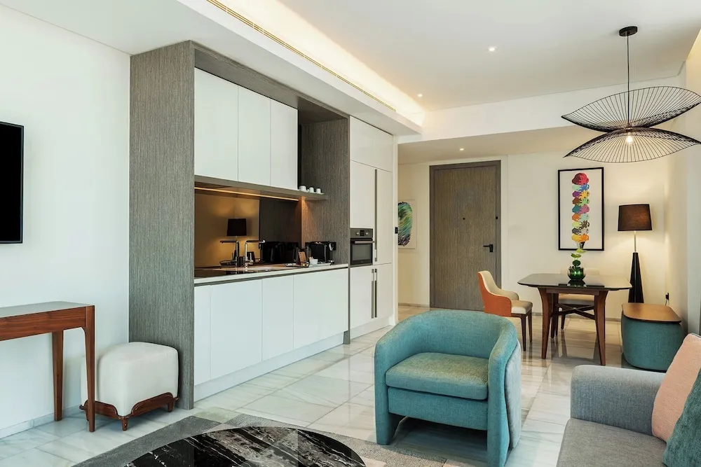 Süit, 1 Yatak Odası (Dining, Kitchen, Garden Access)