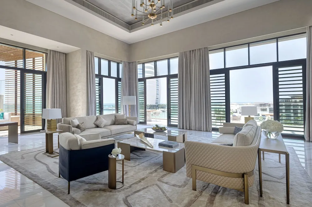 Çatı Katı Süiti (Penthouse), Okyanus Manzaralı