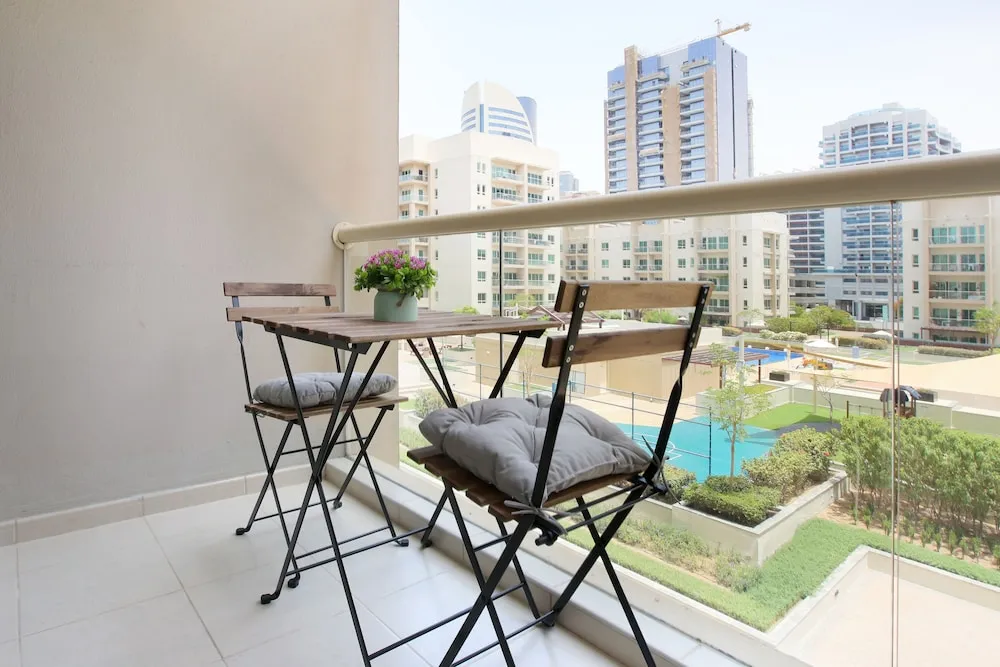 Luxury Apart Daire, 1 En Büyük (King) Boy Yatak ve Çekyat, Balkon, Havuz Manzaralı