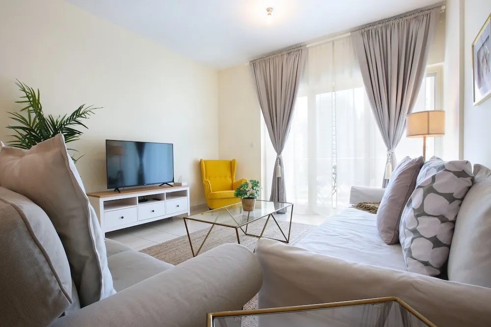 Luxury Apart Daire, 1 En Büyük (King) Boy Yatak ve Çekyat, Balkon, Havuz Manzaralı