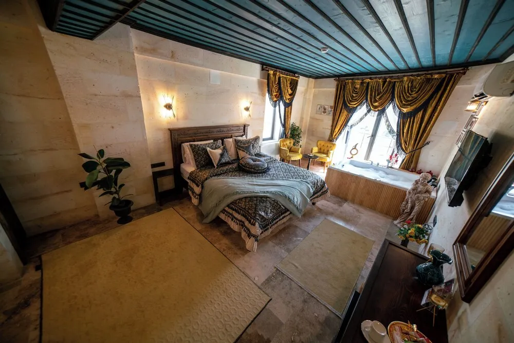 Superior Jacuzzi Room