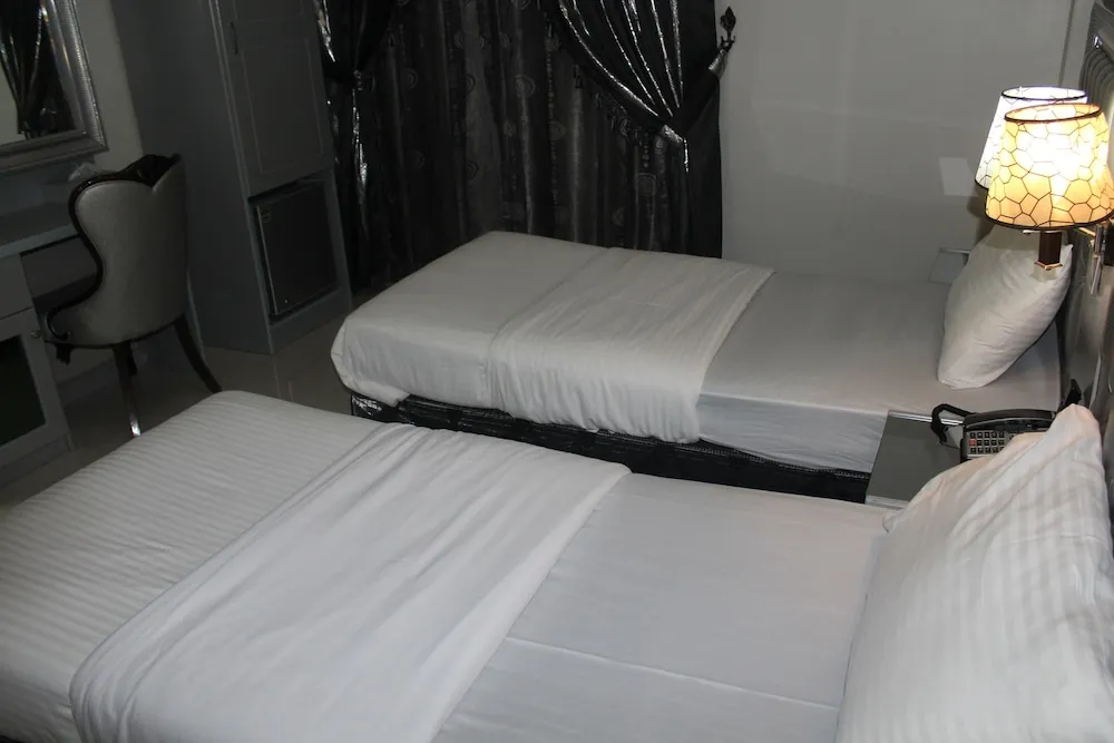 Standard Tek Büyük veya İki Ayrı Yataklı Oda