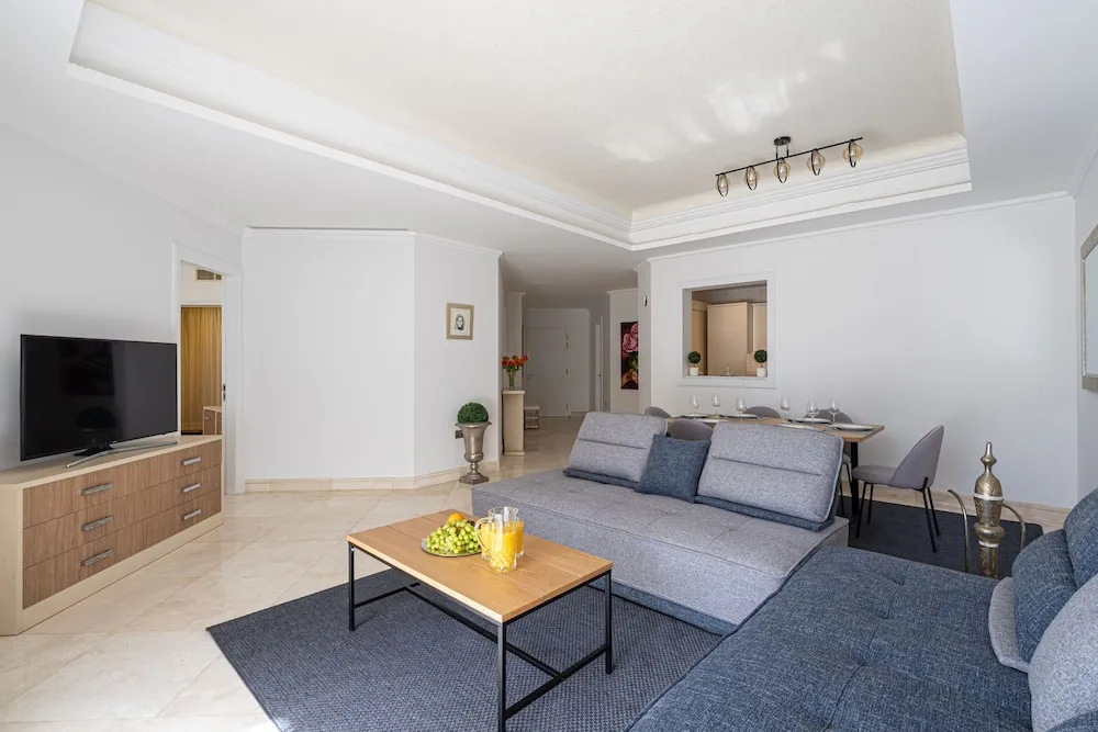 Luxury Apart Daire, 1 En Büyük (King) Boy Yatak ve Çekyat, Sigara İçilmez