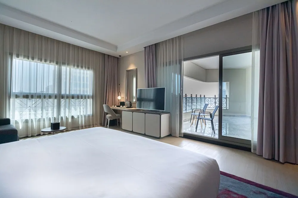 Executive Oda, Teras (Superior)