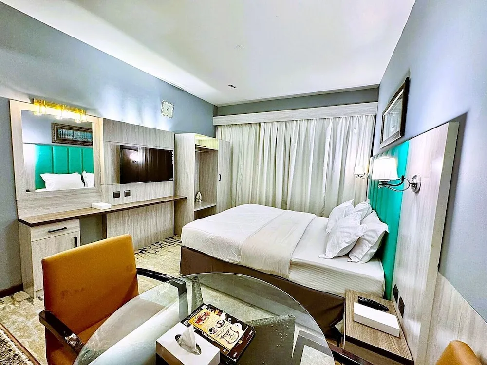Double or Twin Studio Apartment