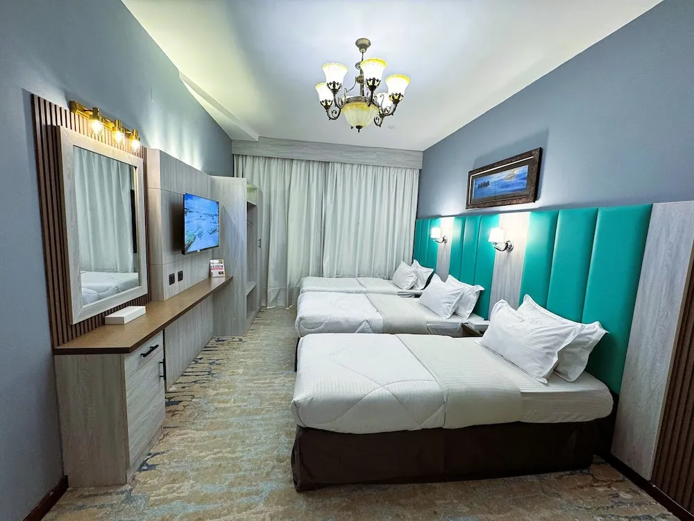 Triple Studio Apartment