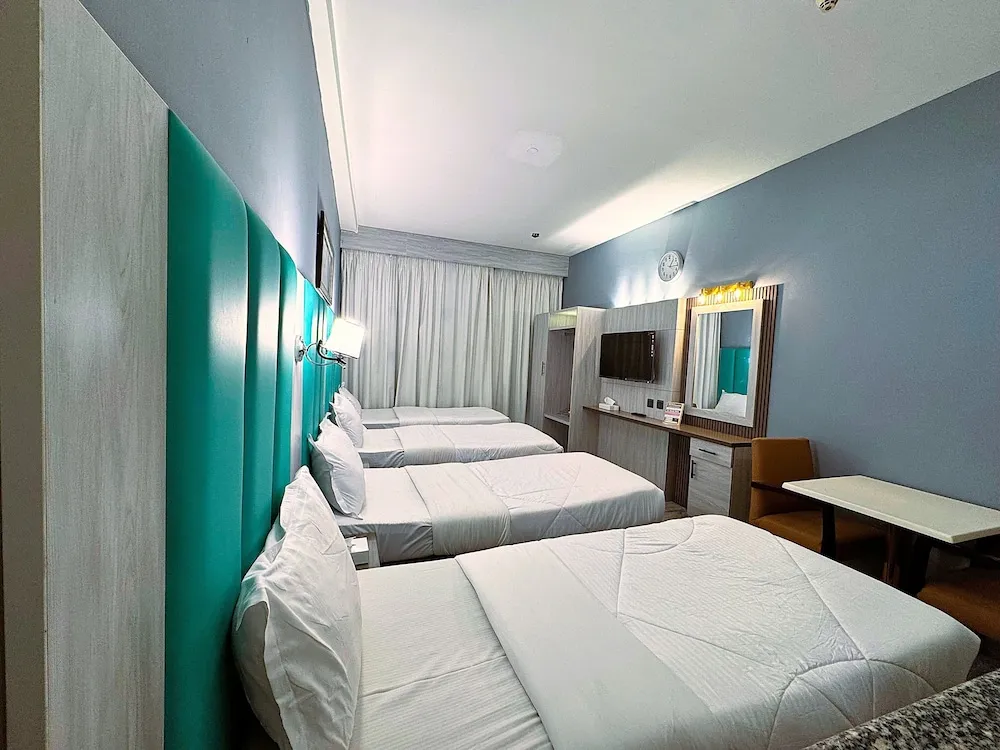 Quadruple Studio Apartment