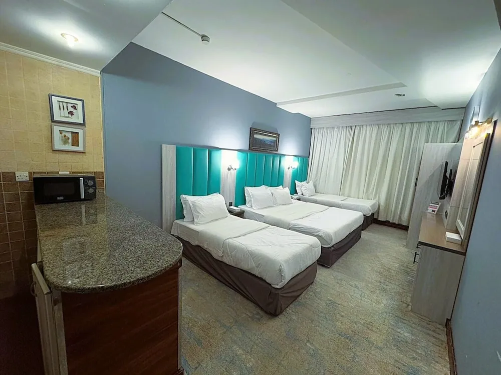 Quadruple Studio Apartment