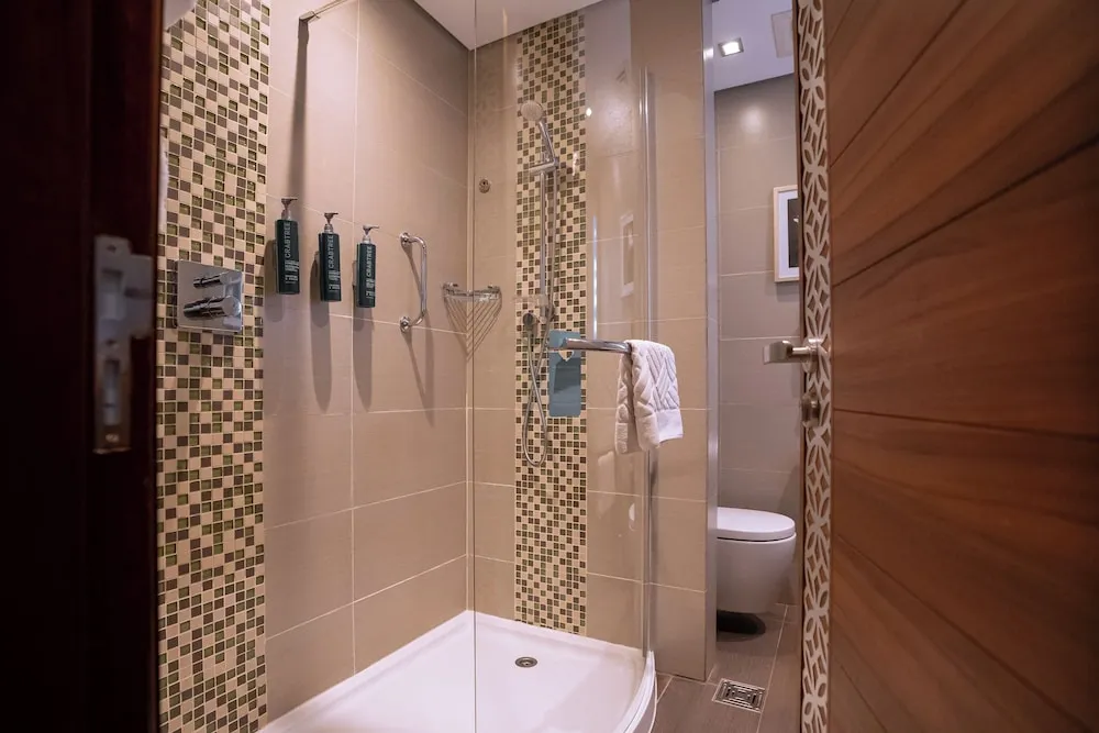 Oda, 1 En Büyük (King) Boy Yatak