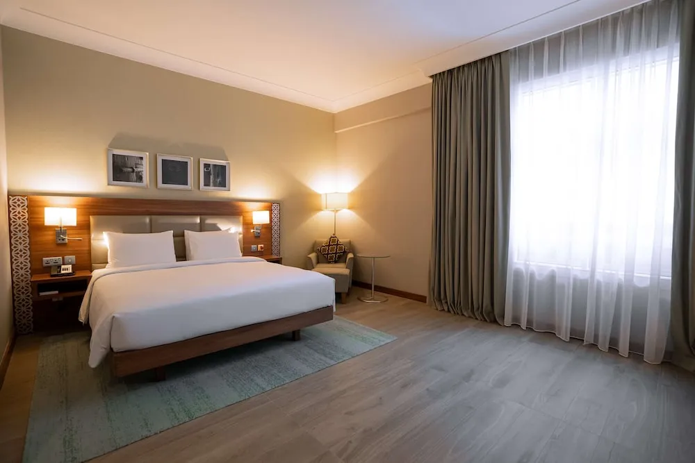 Oda, 1 En Büyük (King) Boy Yatak, Engellilere Uygun