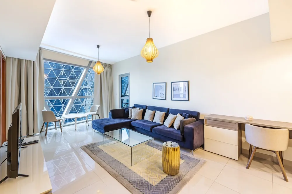 DHH - Pool View 1 Bed Park Tower A DIFC