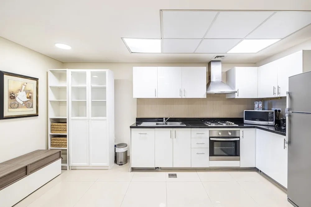 DHH - Pool View 1 Bed Park Tower A DIFC