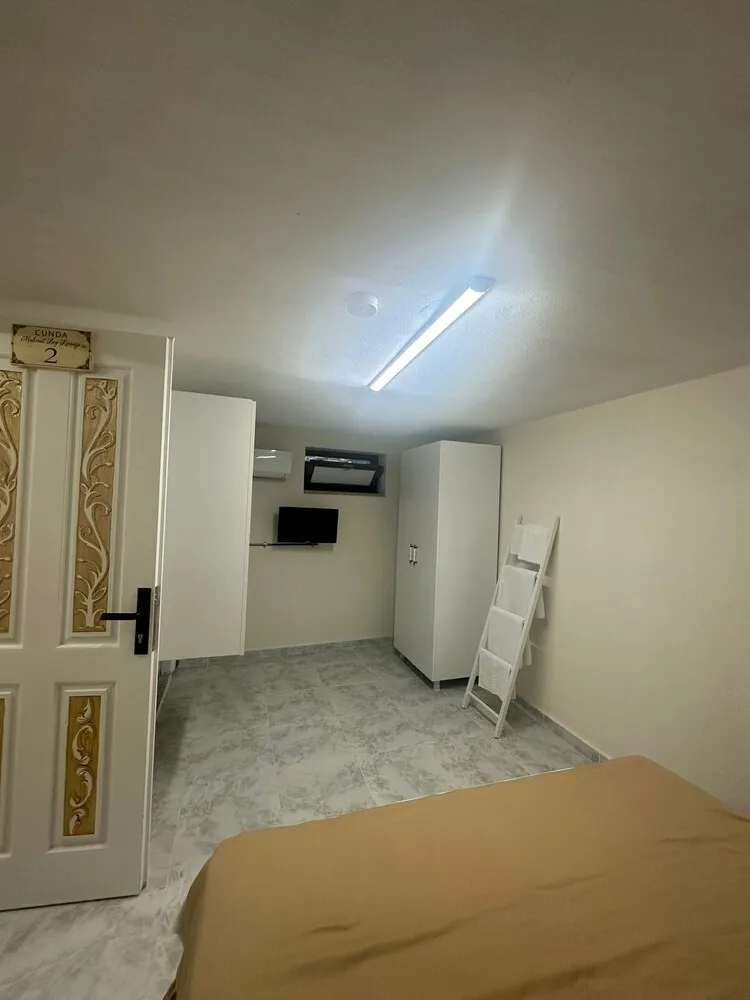 Economy Tek Büyük Yataklı Oda