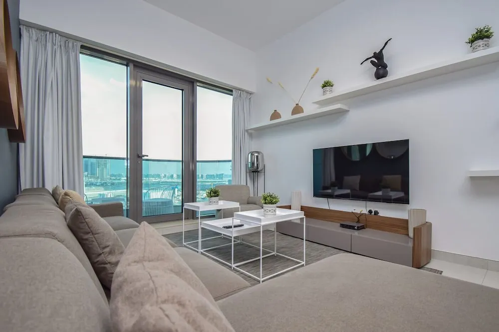Business Apart Daire, 1 En Büyük (King) Boy Yatak, Sigara İçilmez, Balkon