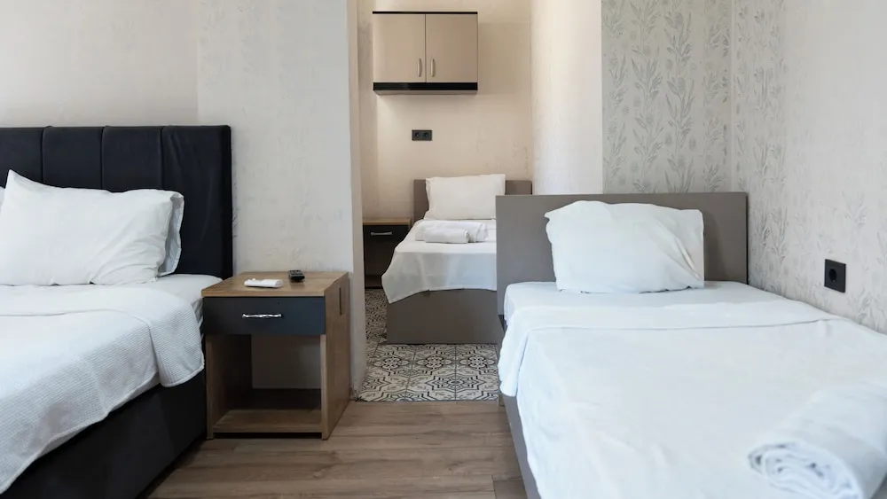 Family Dört Kişilik Oda, Balkon, Bahçe Manzaralı