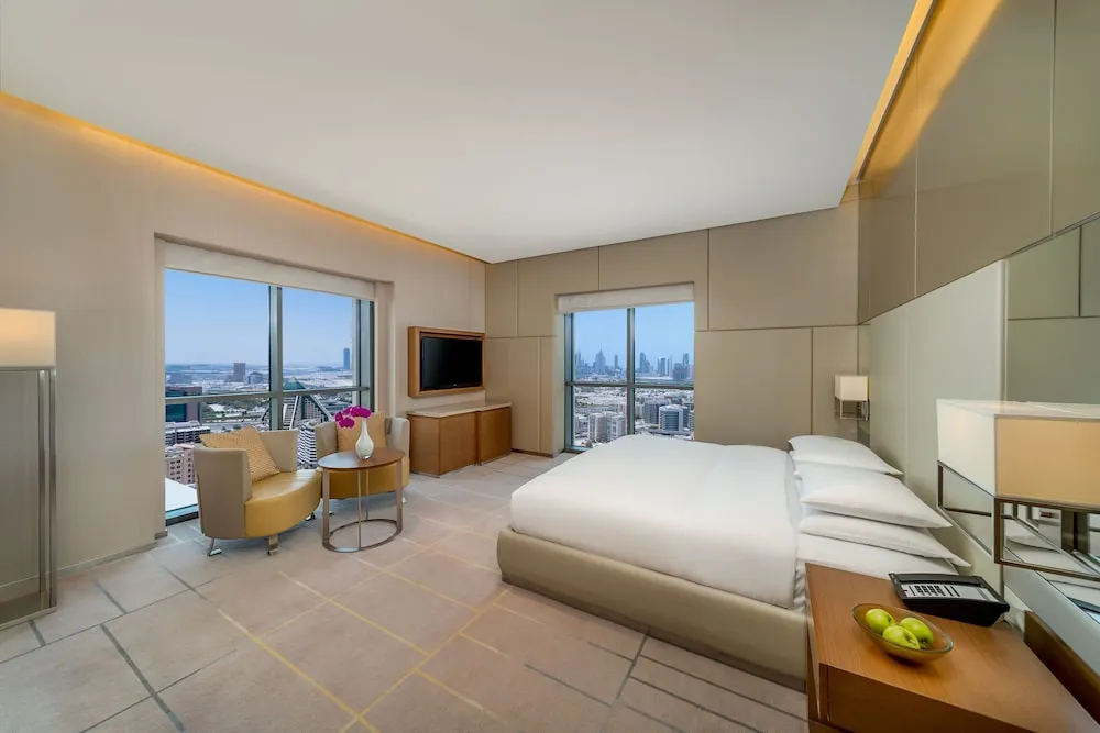 Süit, 1 Yatak Odası (Free Breakfast & Lounge Access)