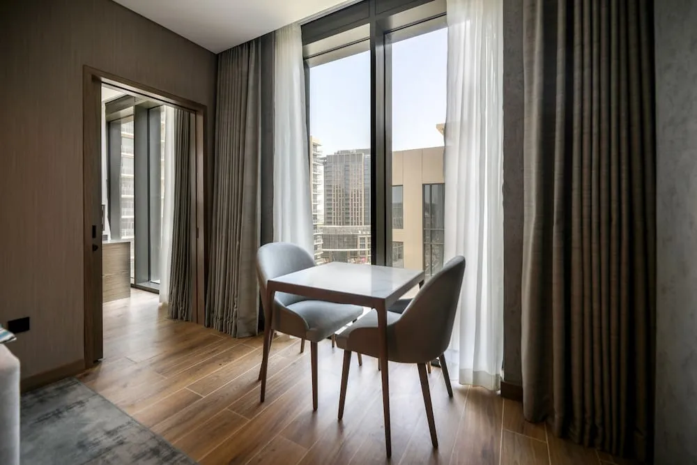 Family Suite, 1 Bedroom with Esperia Lounge Access (1 Queen Bed, City View)