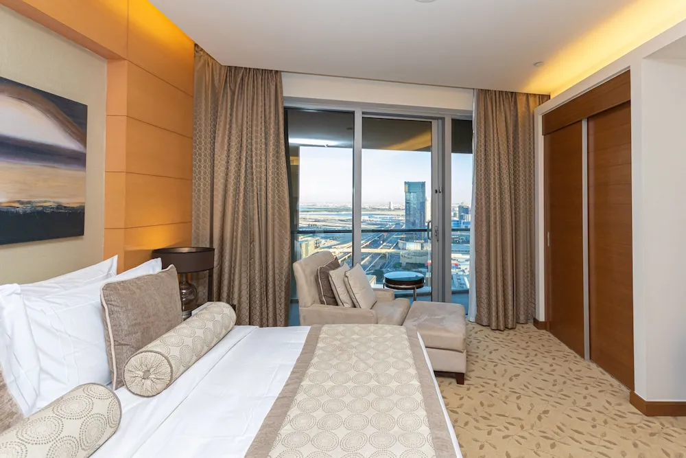 King Studio Apartment