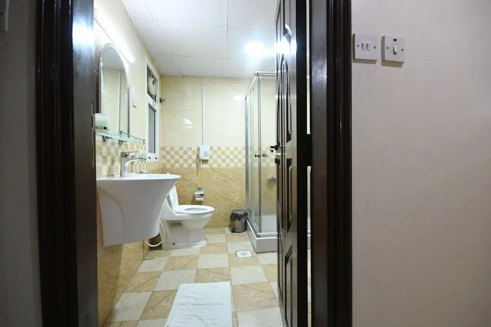 Standard Tek Büyük veya İki Ayrı Yataklı Oda