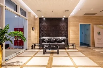 Lavish 3BR With Study in Downtown Dubai