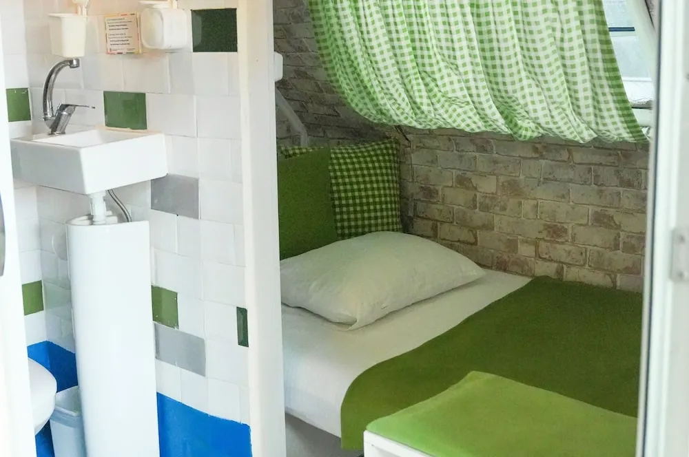 Standard Karavan, Bahçe Manzaralı