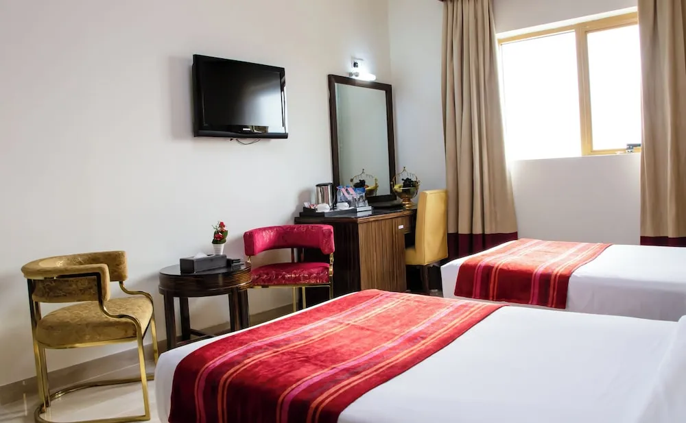 Superior Tek Büyük veya İki Ayrı Yataklı Oda