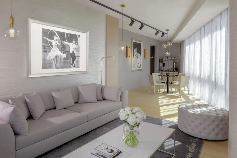 Silver Screen Suite