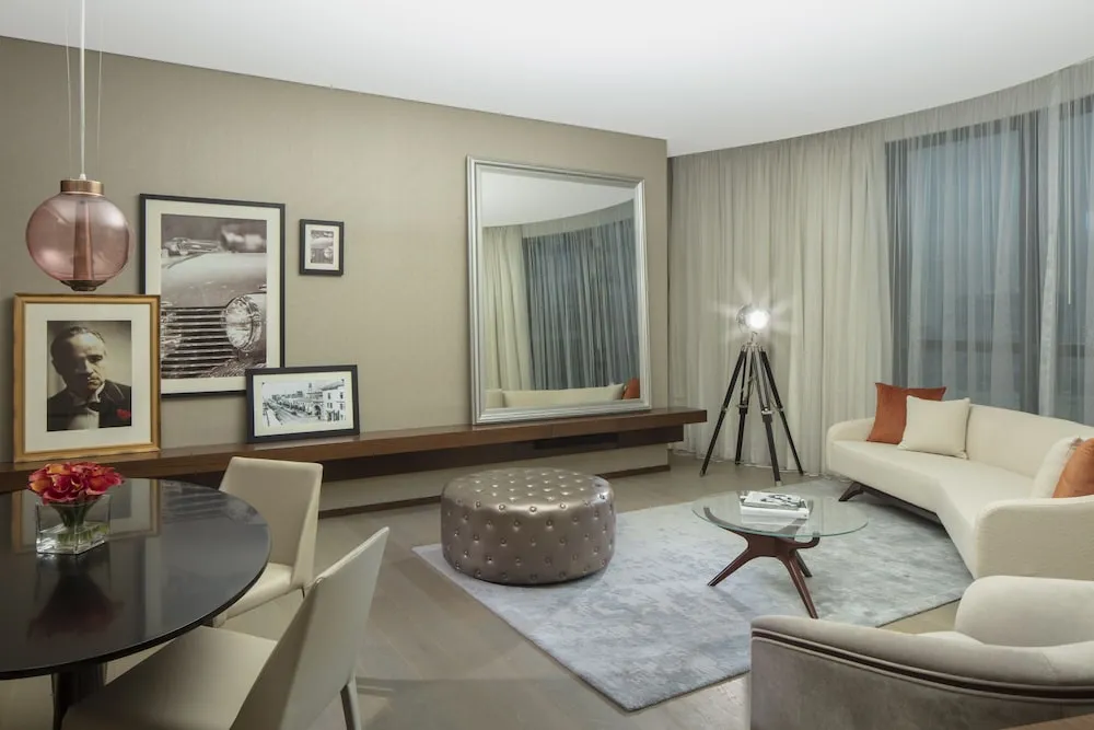 Premiere Suite