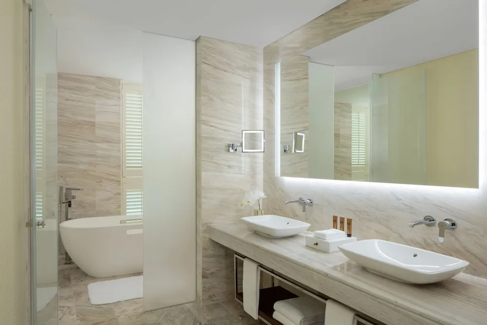 Carole Suite