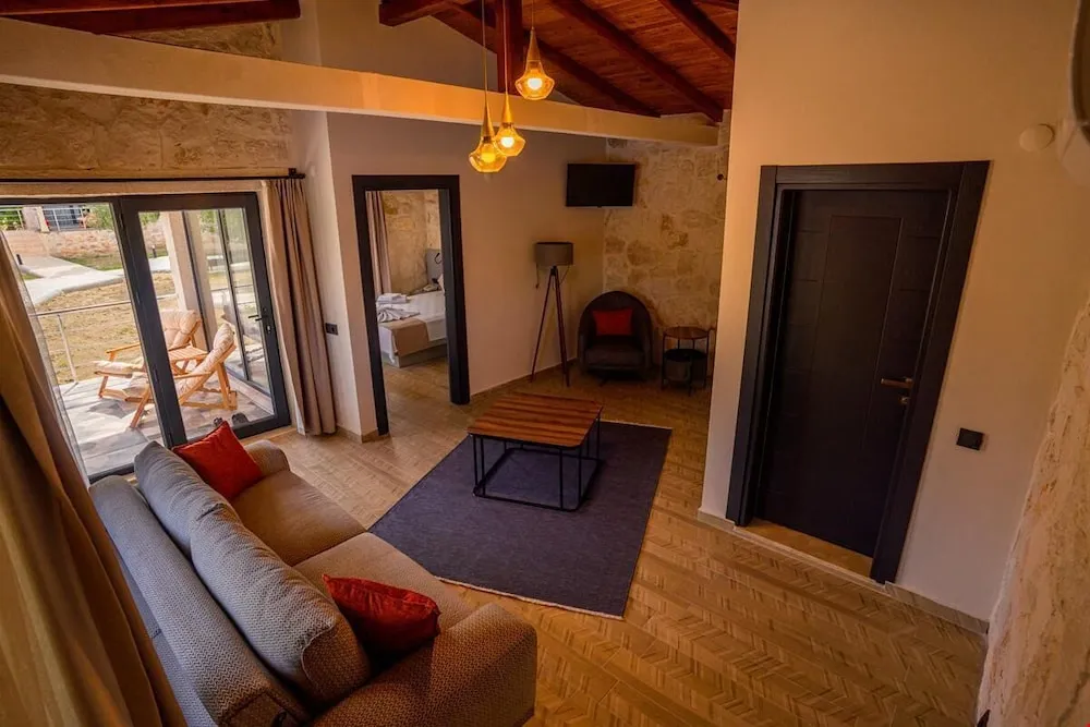 Terra Rossa Stone Houses Otel Kaş