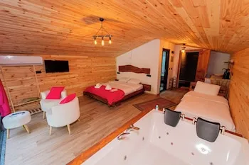 Ray Suit Bungalov