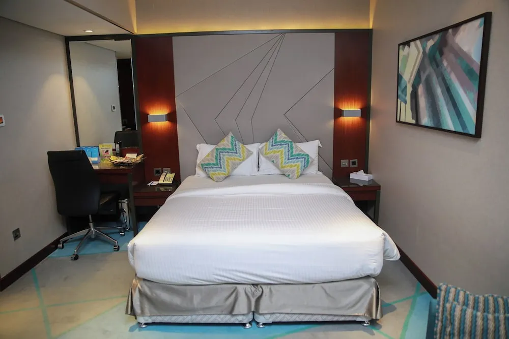 Deluxe Tek Büyük Yataklı Oda