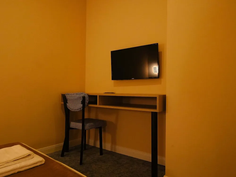 Economic Room without Window