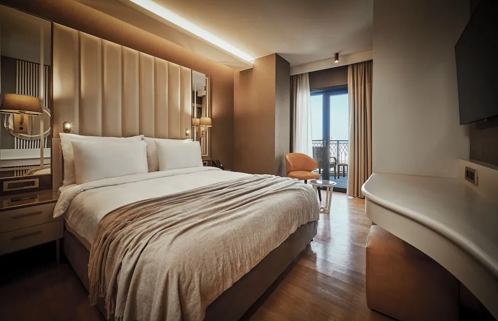 Superior Tek Büyük veya İki Ayrı Yataklı Oda, Sigara İçilmez