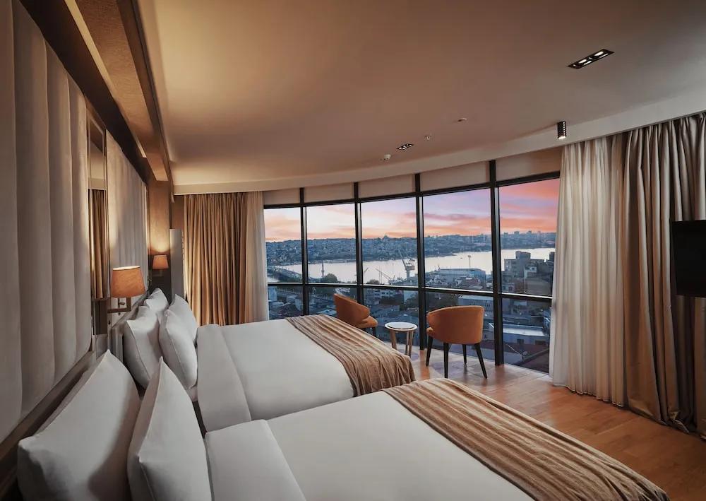 Deluxe Tek Büyük Yataklı Oda, Deniz Manzaralı