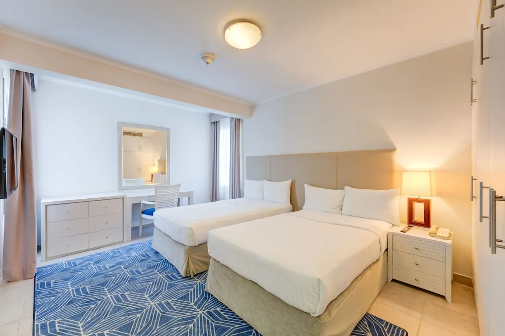 Apart Daire, 2 Yatak Odası, Balkon, Göl Manzaralı