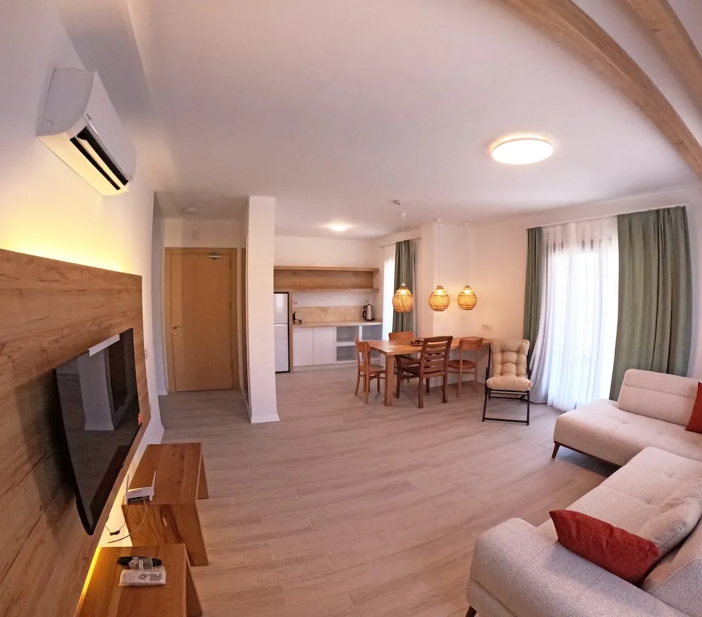 Exclusive Süit, Havuz Manzaralı, Havuz Kenarı