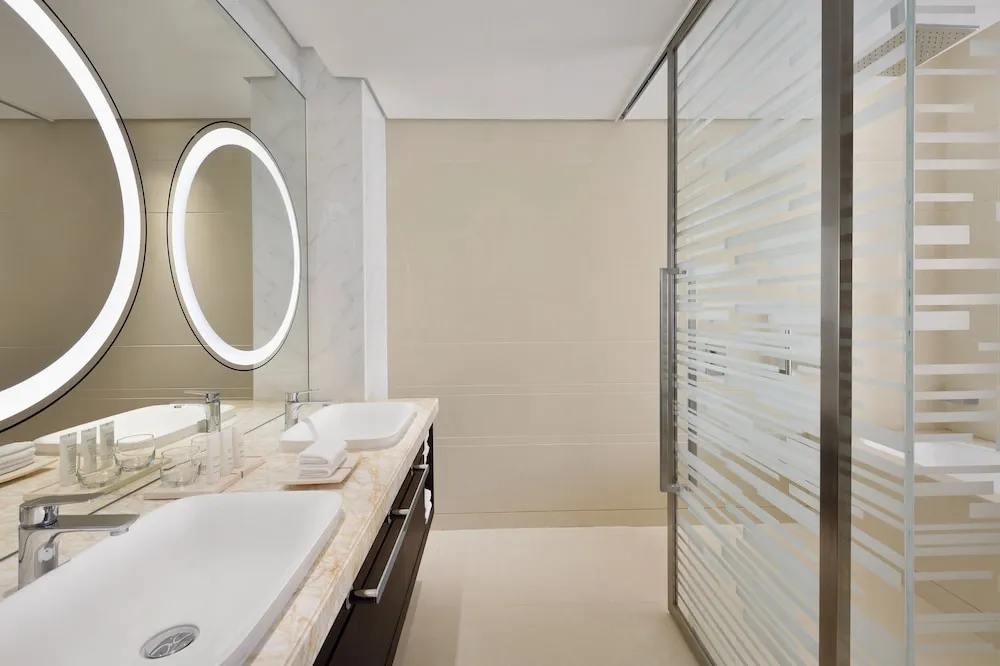 Süit, 1 Yatak Odası, Marina Manzaralı (High Floor)