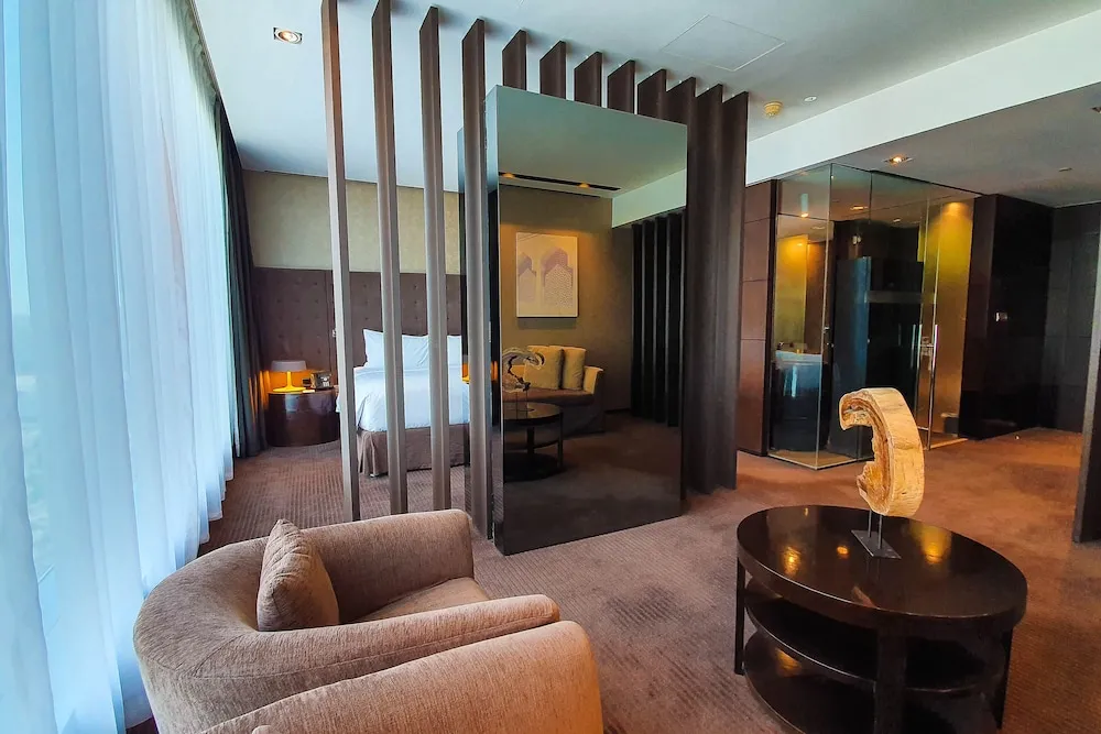 Junior Suite with 1 King Size Bed
