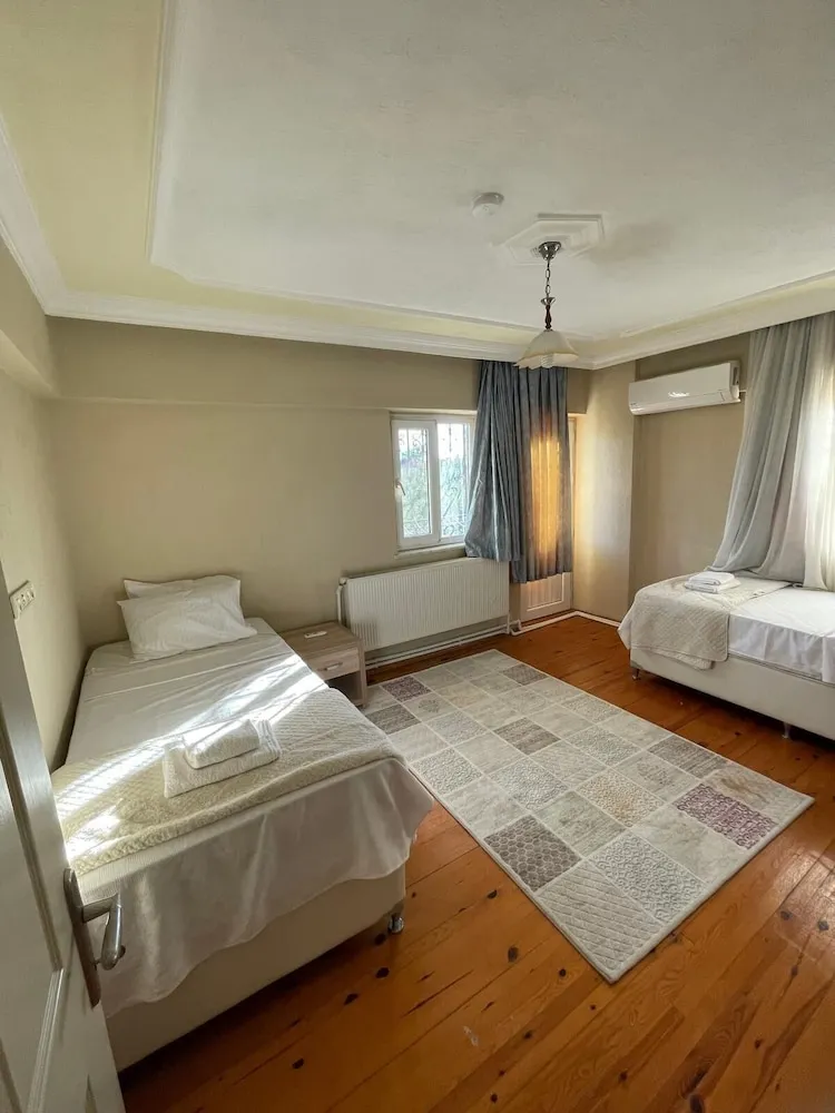 Comfort Apart Daire, Bahçe Manzaralı