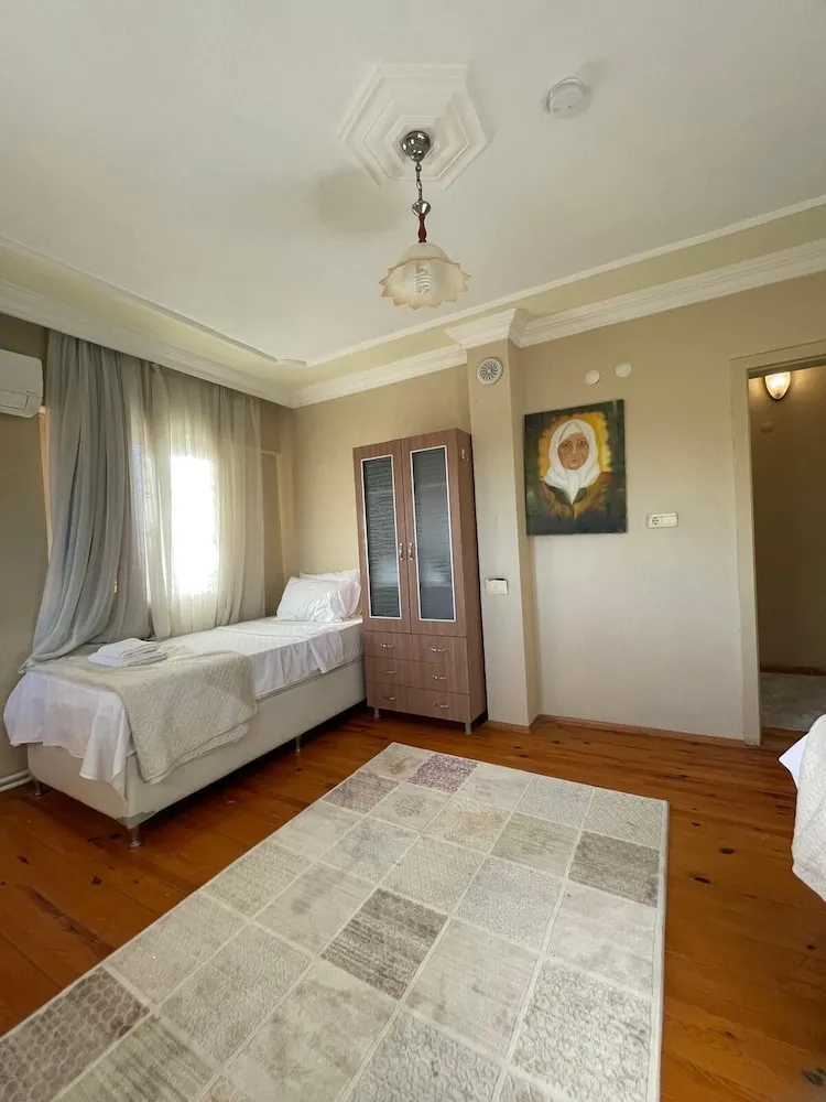 Comfort Apart Daire, Bahçe Manzaralı