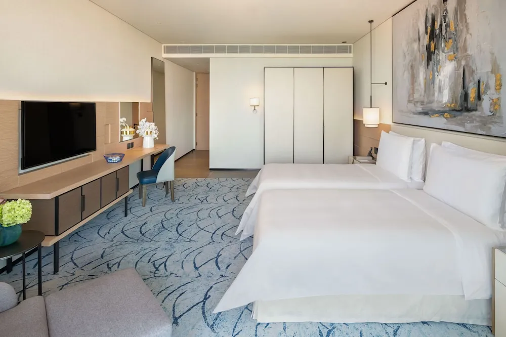 Three Bedroom Presidential Suite