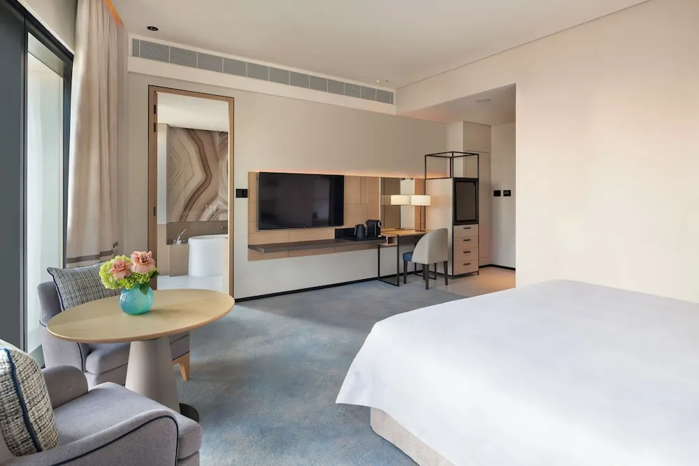 Premier Marina City View Room King