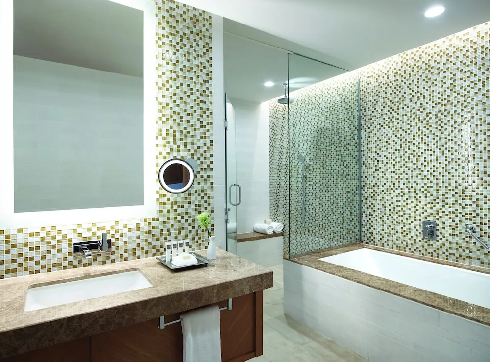 Family Oda, 1 En Büyük (King) Boy Yatak