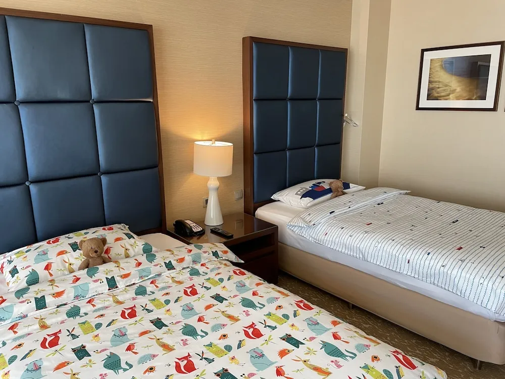 Family Oda, 1 En Büyük (King) Boy Yatak