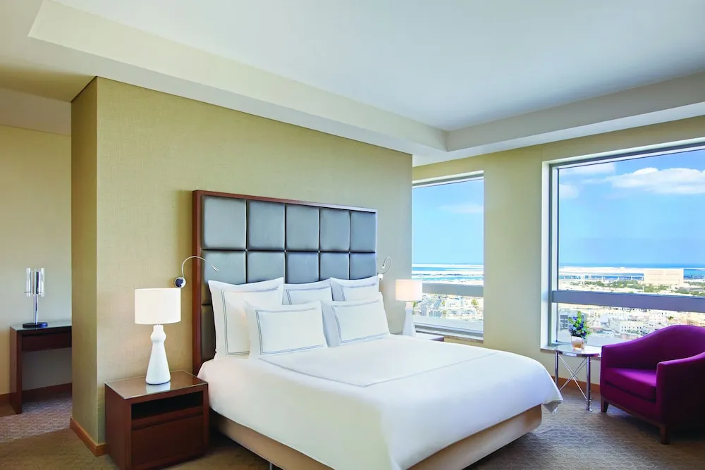 Süit, 1 Çift Kişilik Yatak, Köşe