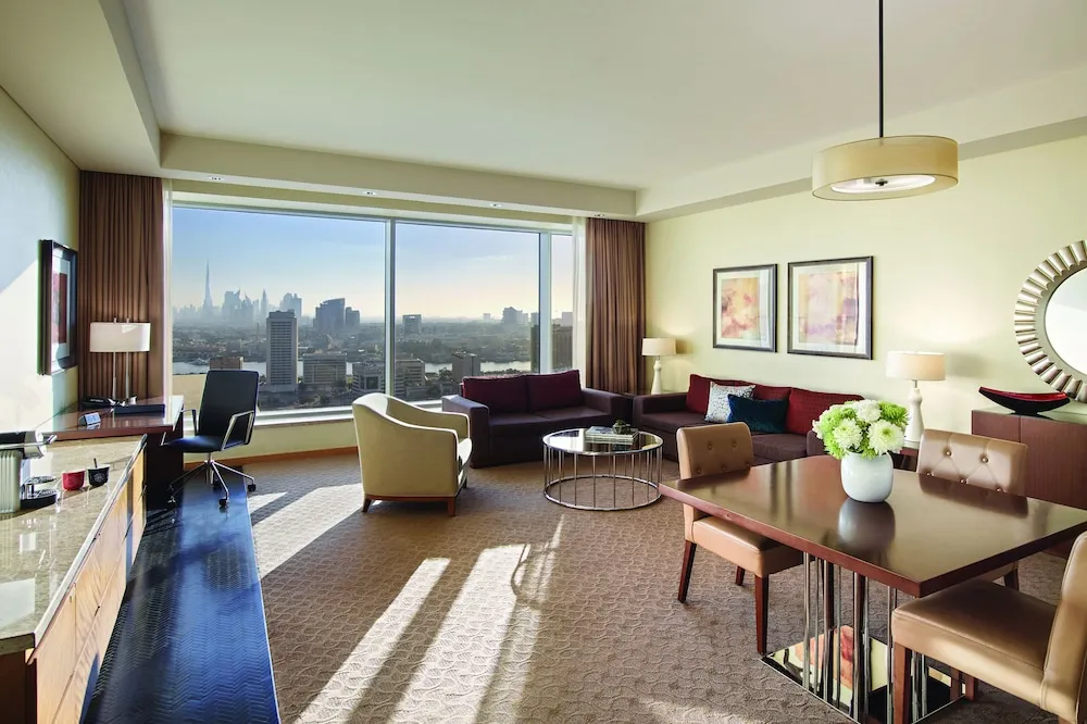 Süit, 1 Çift Kişilik Yatak, Köşe